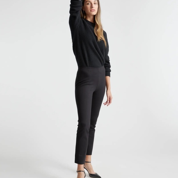 Quince Ultra Stretch Ponte Pintuck Black Ankle Pants, Size M, Pristine - Picture 3 of 14